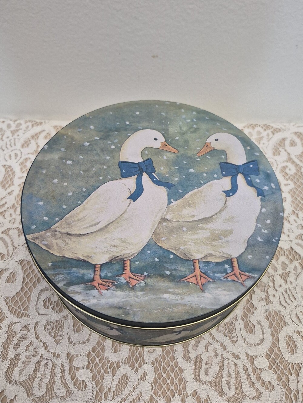 Goose Nesting Tins - Picture 4 of 12